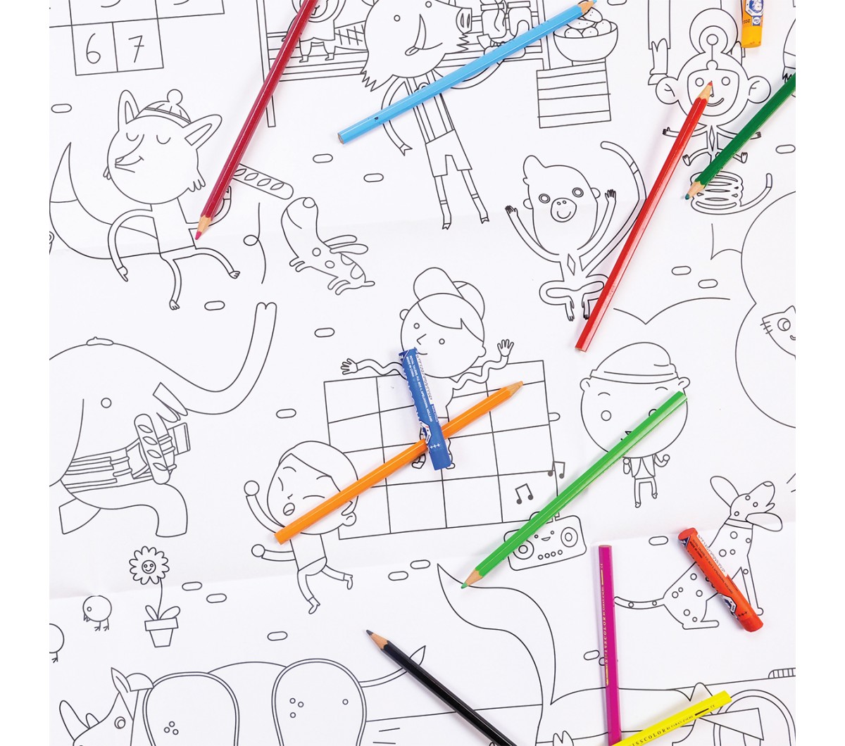 Makii Kids Giant Colouring Picture In The City! 